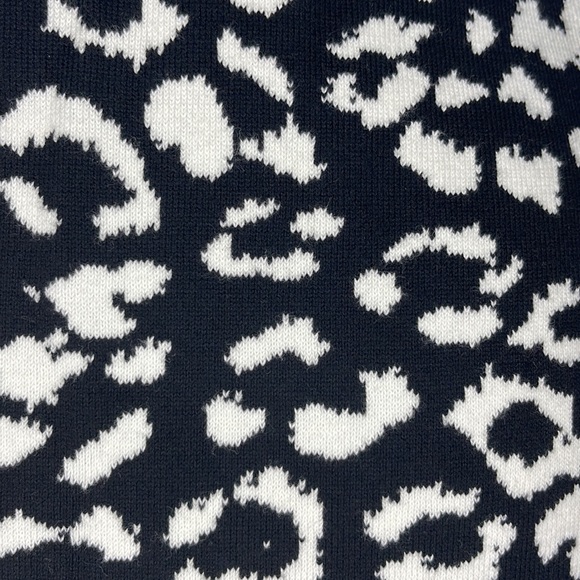 Animal print sweater dress, Knit, woven - Picture 5 of 6